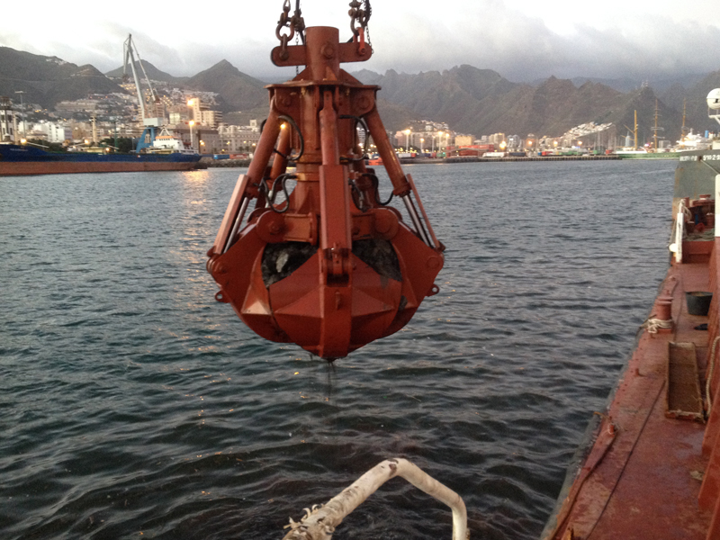 alquilar pulpo de dragado en Tenerife