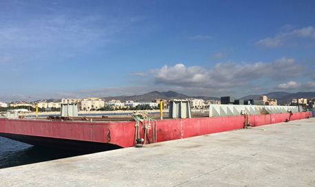 embarcación para trabajos marítimos en Canarias