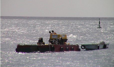 embarcación auxiliar para obras marítimas