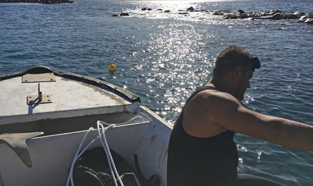 embarcación auxiliar para trabajos submarinos